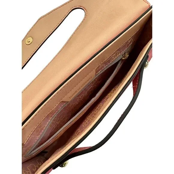 Femme De Cupcakes Pink Clutch - Picture 5 of 6